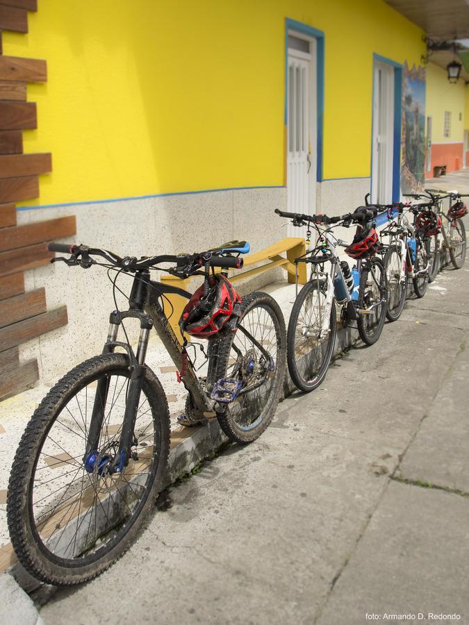 Hostal Colina De Lluvia Filandia Exteriör bild